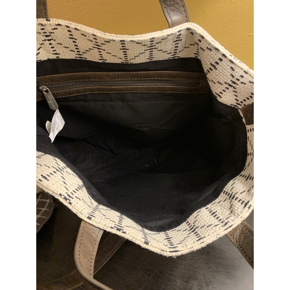 Thirty-One Black and White Shoulder Bag - Picture 10 of 14